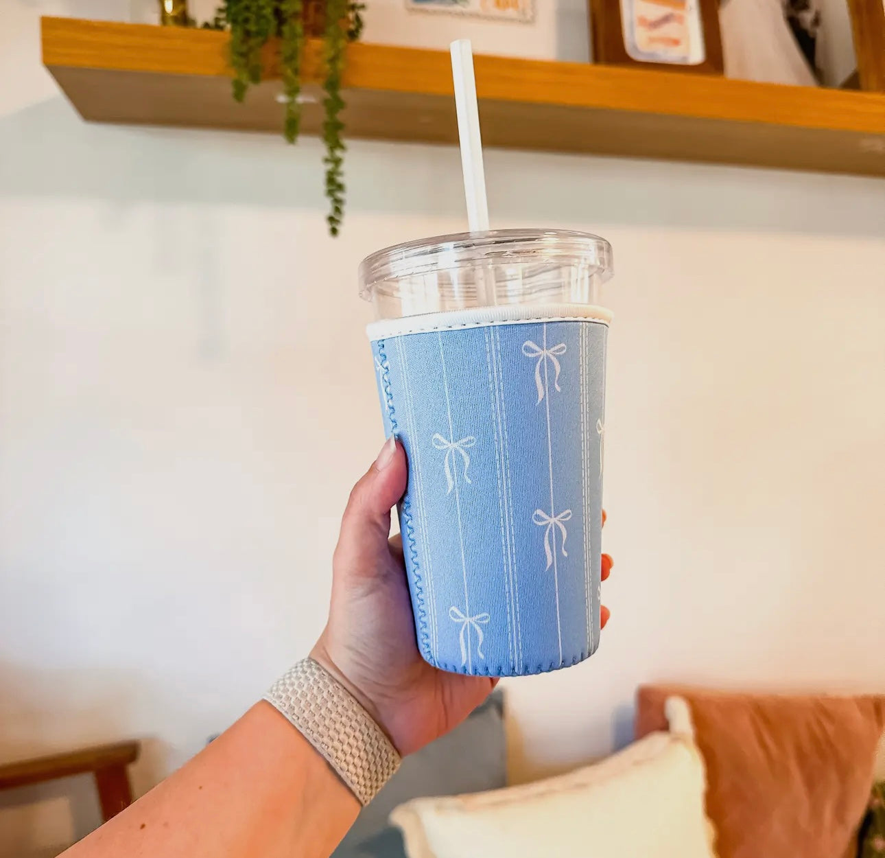 Drink Sleeve- Medium Blue Bows