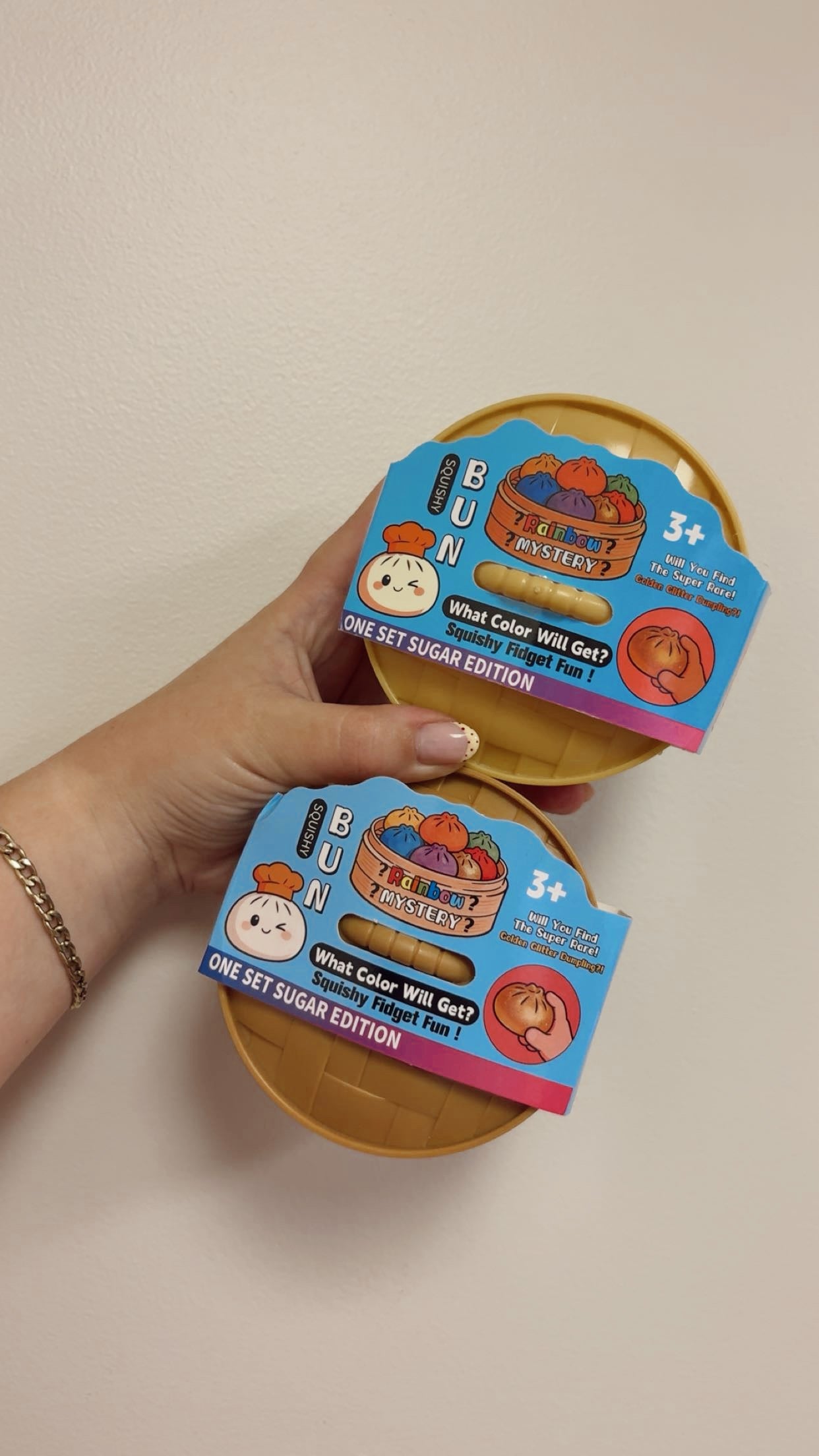 Glitter Dumpling Mystery Squishy