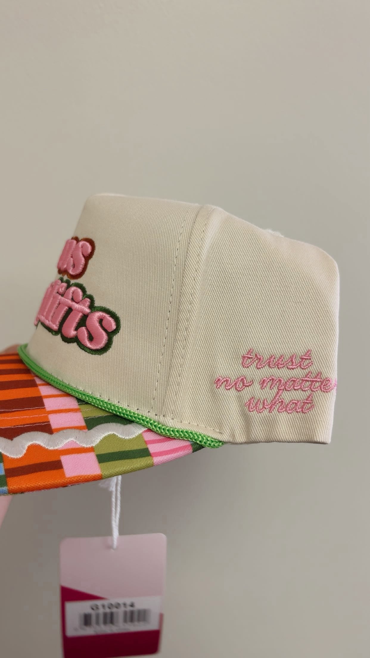 Jesus Uplifts Hat
