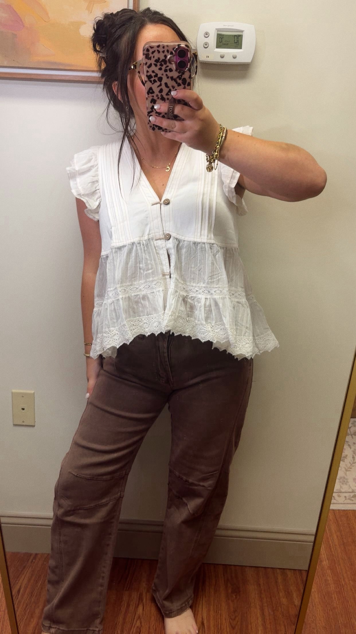Bold Barrel Jeans - Brown